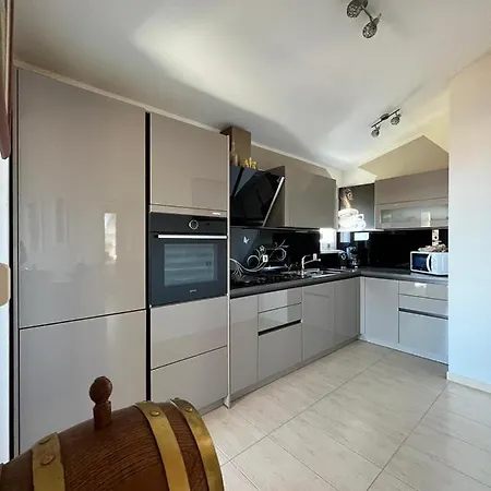 Four You-with Sea View Apartament Zadar