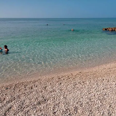 Four You-with Sea View Appartamento Zara